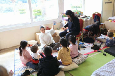 İzmir Güzelbahçe'de depremzede çocuklara oyun alanı