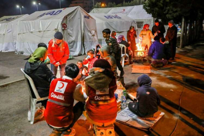 Kızılay afet bölgesinde çalışmaları sürdürüyor