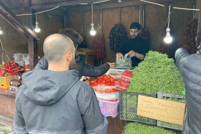 İstanbul'da depremzedeler için dayanışma pazarı